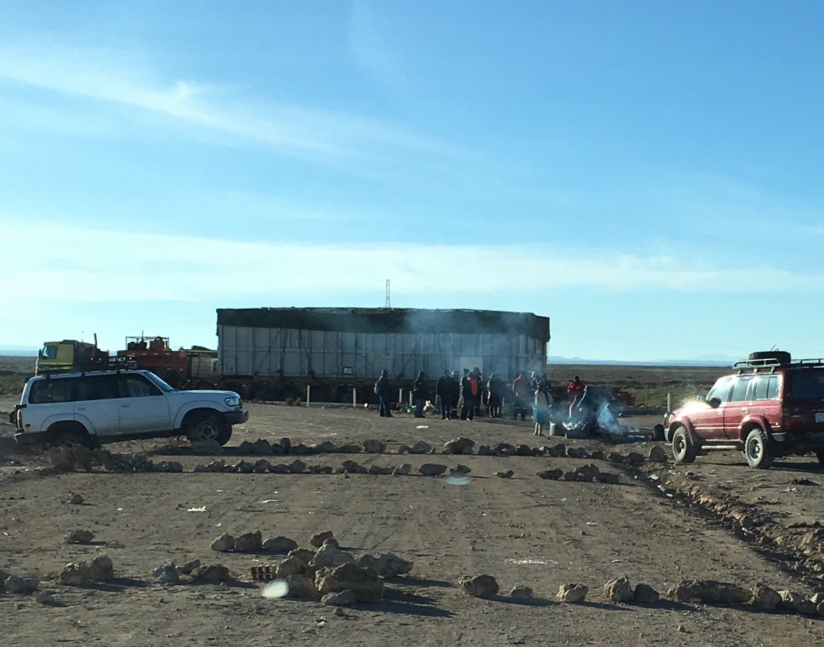 Surkeita teitä ja tiesulkuja – Ensimmäinen päivämme eteläisessä Boliviassa